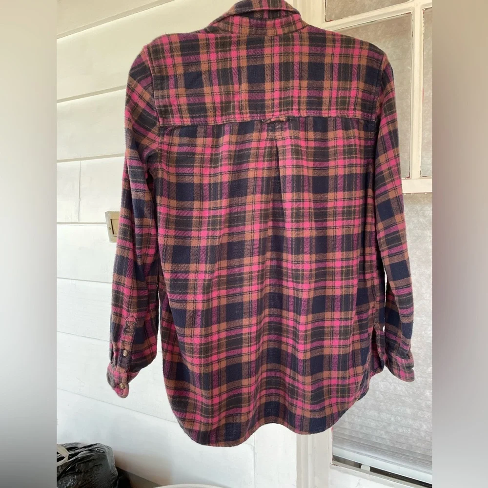 American Eagle Amazingly Soft Boyfriend Fit Flannel - Picture 3 of 3